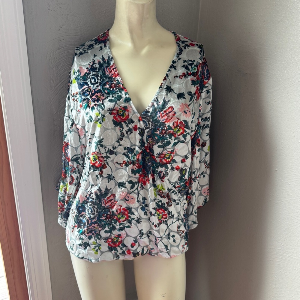 Maeve/anthropologie silk floral blouse nwt XS